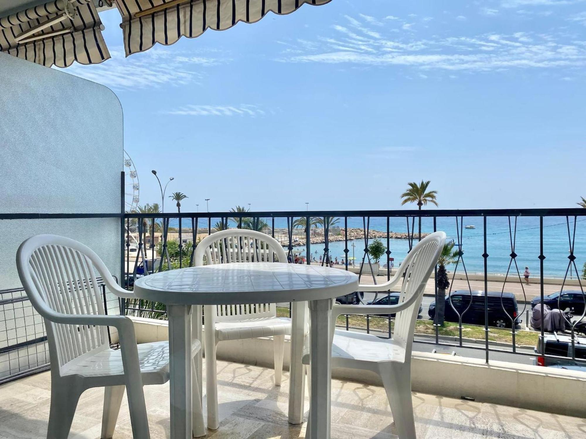 Le Mona Lisa, Vue Mer, Balcon Menton Kültér fotó